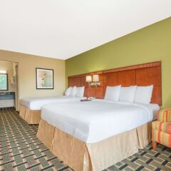 Отель Days Inn by Wyndham Knoxville East комната для гостей фото 5