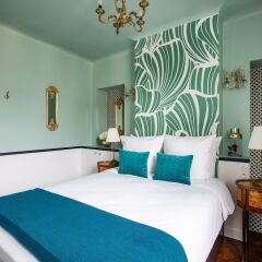 Отель Luxury 2 Bedroom With AC - Louvre & Champs Elysees Париж комната для гостей фото 4