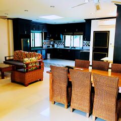 Отель Thai Family Rawai Pool Villa интерьер отеля