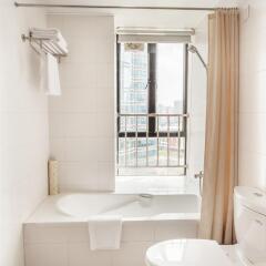 Отель Springdale Serviced Residence ванная