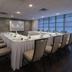 Отель Executive Hotel Cosmopolitan Toronto Канада, Торонто - отзывы, цены и фото номеров - забронировать отель Executive Hotel Cosmopolitan Toronto онлайн помещение для мероприятий фото 2