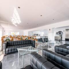 Belmare Hotel развлечения