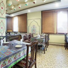 OYO 650 Hotel Amer View питание
