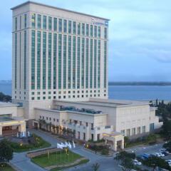 Отель Radisson Blu Hotel Cebu Филиппины, Лапу-Лапу - 1 отзыв об отеле, цены и фото номеров - забронировать отель Radisson Blu Hotel Cebu онлайн пляж