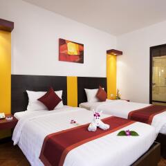 Отель All Seasons Naiharn Phuket комната для гостей