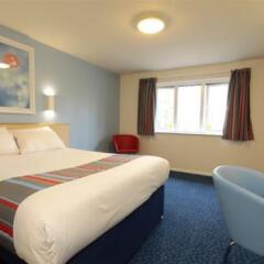 Отель Travelodge Warrington Gemini комната для гостей фото 3