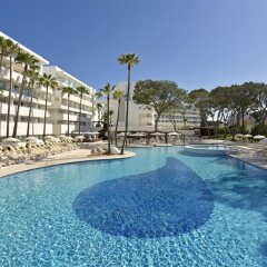 Отель Iberostar Cristina бассейн