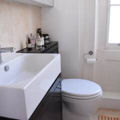 Отель 1 Bedroom Flat In Clerkenwell Лондон ванная фото 2