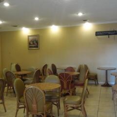 Отель Americas Best Value Inn Niagara Falls США, Ниагара-Фолс - отзывы, цены и фото номеров - забронировать отель Americas Best Value Inn Niagara Falls онлайн питание фото 2