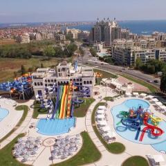 Отель Palace Deluxe Hotel Болгария, Поморие - отзывы, цены и фото номеров - забронировать отель Palace Deluxe Hotel онлайн бассейн