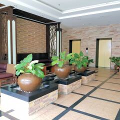 Отель A Large 2 BR-3 Baths 207 Downtown Паттайя интерьер отеля