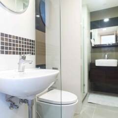 Отель Interlux Premier Sukumvit 13 By Favstay ванная