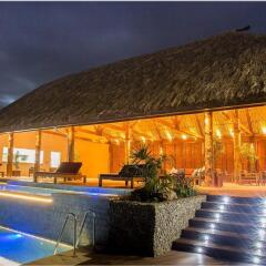 Отель Outrigger Fiji Beach Resort бассейн фото 4