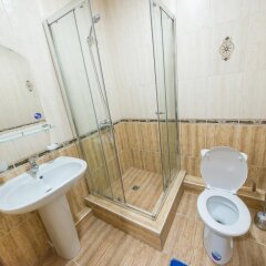 Гостиница Atrium Lux в Анапе отзывы, цены и фото номеров - забронировать гостиницу Atrium Lux онлайн Анапа ванная фото 2