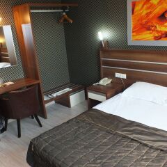 Lifos Hotel сейф в номере
