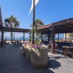 Отель All Senses Nautica Blue Exclusive Resort & Spa-All Inclusive гостиничный бар