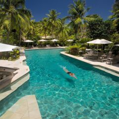 Отель Castaway Island Fiji бассейн