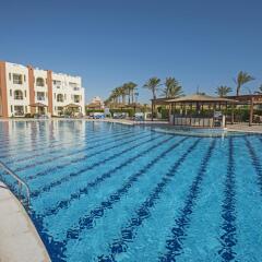 Отель Курортный отель Sunrise Select Royal Makadi Египет, Хургада - 1 отзыв об отеле, цены и фото номеров - забронировать отель Курортный отель Sunrise Select Royal Makadi онлайн бассейн фото 2