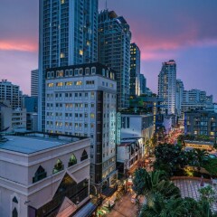 Salil Hotel Sukhumvit Soi 11 городской автобус