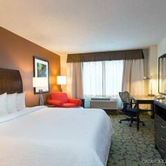Отель Hilton Garden Inn Orlando at SeaWorld с домашними животными