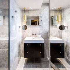 Отель Snob Hotel by Elegancia Франция, Париж - 2 отзыва об отеле, цены и фото номеров - забронировать отель Snob Hotel by Elegancia онлайн ванная