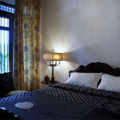Отель The Bhuthorn Bed And Breakfast Бангкок комната для гостей