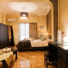 Отель Spacious Safe Apartment Walk Acropolis Греция, Афины - отзывы, цены и фото номеров - забронировать отель Spacious Safe Apartment Walk Acropolis онлайн сейф в номере