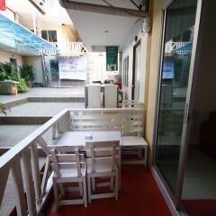 Отель Tawaen Beach Resort балкон
