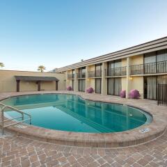 Отель Days Inn Neptune Beach бассейн фото 2