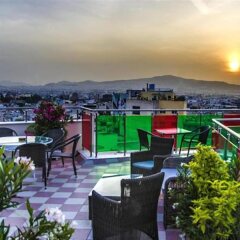 Отель Attalos Hotel Греция, Афины - отзывы, цены и фото номеров - забронировать отель Attalos Hotel онлайн бассейн фото 3