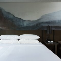 Отель Calgary Marriott Downtown Hotel Канада, Калгари - отзывы, цены и фото номеров - забронировать отель Calgary Marriott Downtown Hotel онлайн комната для гостей
