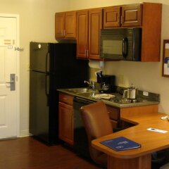 Отель Candlewood Suites Virginia Beach/Norfolk удобства в номере фото 2
