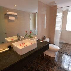 Отель Golden Sun Suites Hotel Вьетнам, Ханой - отзывы, цены и фото номеров - забронировать отель Golden Sun Suites Hotel онлайн спа фото 2