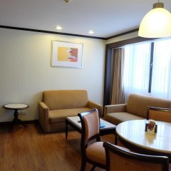 Omni Tower Sukhumvit Nana by Compass Hospitality in Bangkok, Thailand from 51$, photos, reviews - zenhotels.com guestroom