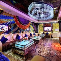 Royal Mediterranean Hotel развлечения