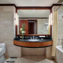 Отель Hôtel du Parc Hanoi ванная фото 2