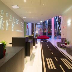 TRYP Lisboa Aeroporto Hotel интерьер отеля
