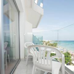 Silver Sands Beach Hotel балкон