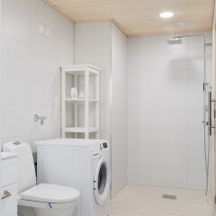 Отель EasyHomes Helsinki Iso-Roobertinkatu 28 Финляндия, Хельсинки - отзывы, цены и фото номеров - забронировать отель EasyHomes Helsinki Iso-Roobertinkatu 28 онлайн ванная