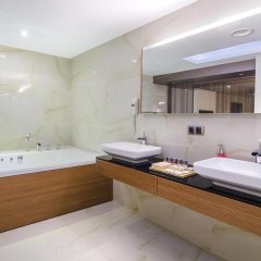 The Grand Blue Sky International in Kusadasi, Turkiye from 135$, photos, reviews - zenhotels.com bathroom