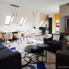 Sheraton Hannover Pelikan Hotel гостиничный бар