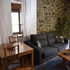 Отель Apartamentos Spa Cantabria Infinita Потес комната для гостей