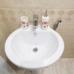 Апартаменты RentalSPb 4 Studio Antonenko ванная фото 2