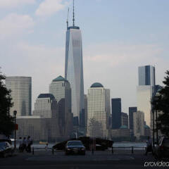 Отель Luxy on The Hudson