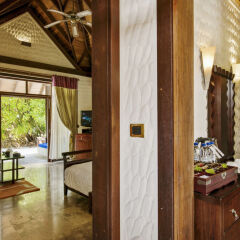 Отель Olhuveli Beach And Spa Resort сейф в номере
