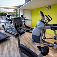 Отель Holiday Inn Singapore Orchard City Centre фитнесс-зал фото 2