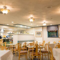Red Lion Hotel Oakland International Airport гостиничный бар