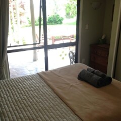 Отель Somersal Bed & Breakfast бассейн