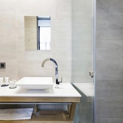 Quentin Zoo hotel in Amsterdam, Netherlands from 231$, photos, reviews - zenhotels.com bathroom