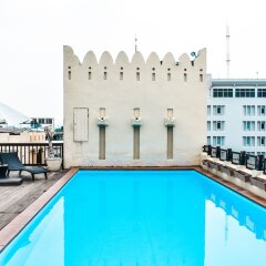 Отель Dewan Bangkok бассейн фото 3